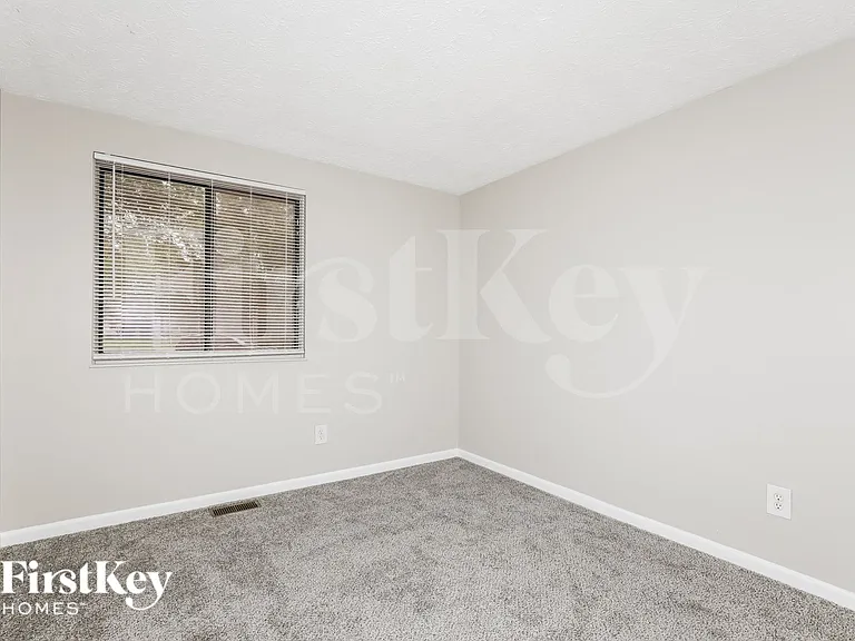 3022 Kyle Ct — Photo 12