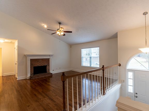 4th image of 1440 La Maison Dr