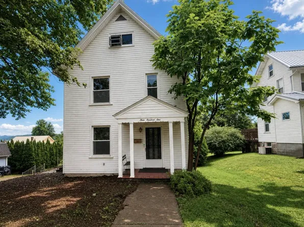 301 Metoxet St, Ridgway, PA 15853