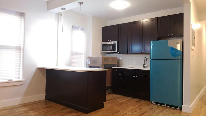 Rented by Lang Realty LLC | media 10