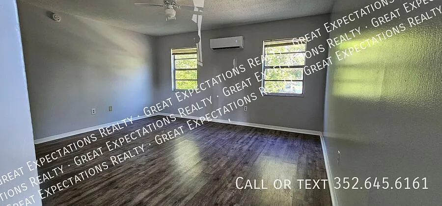 1 Bedroom Apt Near Paddock Mall — Photo 3