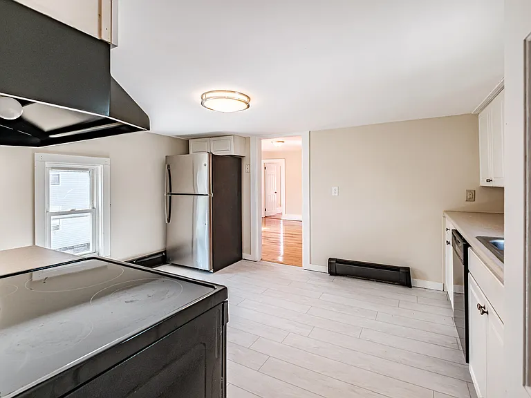 533 Washington Ave #2 — Photo 12