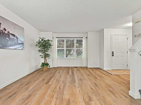 4th image of 181 E Eversyde Blvd SW