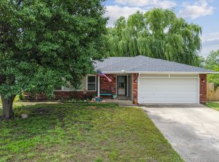 10804 E 100 St N, Owasso, OK 74055