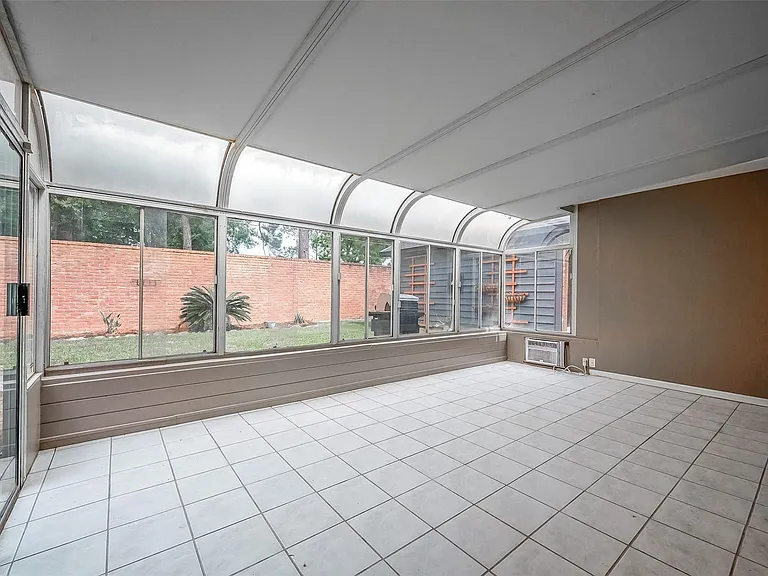 22114 Rockchester Dr — Photo 44