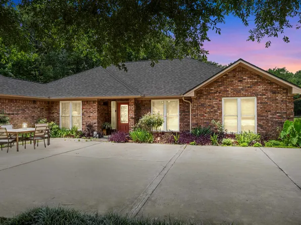 20 County Road 2938 S, Pittsburg, TX 75686