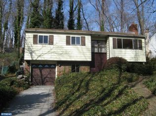 393 Hillside Rd, Ridley Park, PA 19078