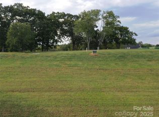 2627 Vista Ln NE, Conover, NC 28613