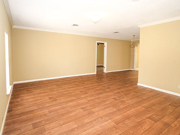 5th image of 213 Loma Linda