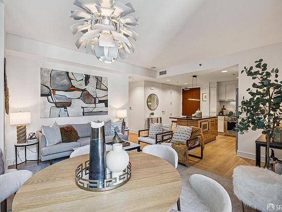 4th image of 631 Folsom St APT 15E