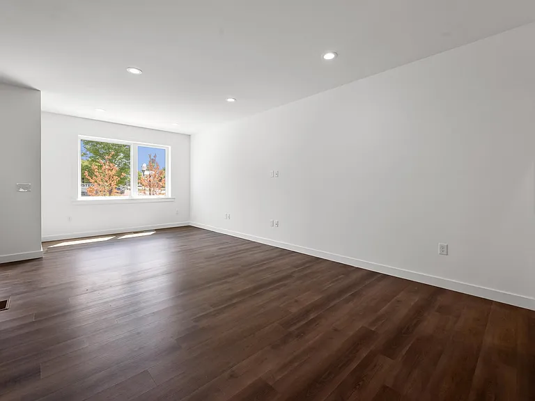 Specious living area