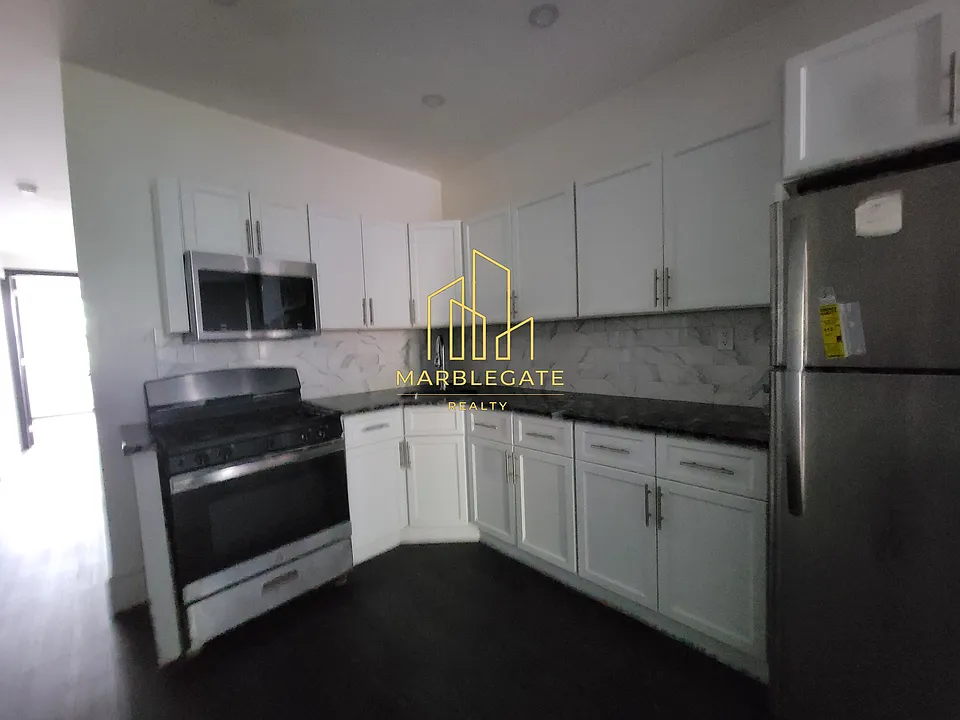 182 Ocean Ave #3E