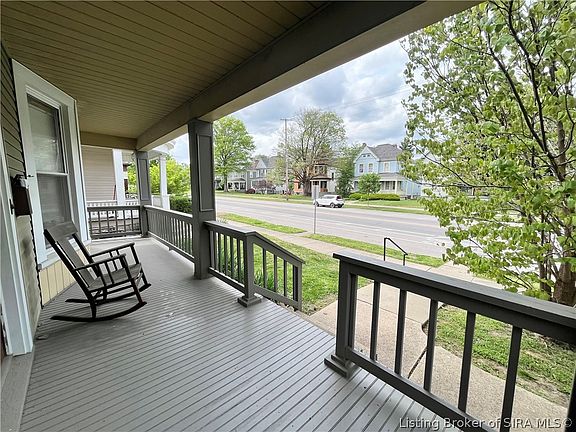 3rd image of 1928 E Spring Street