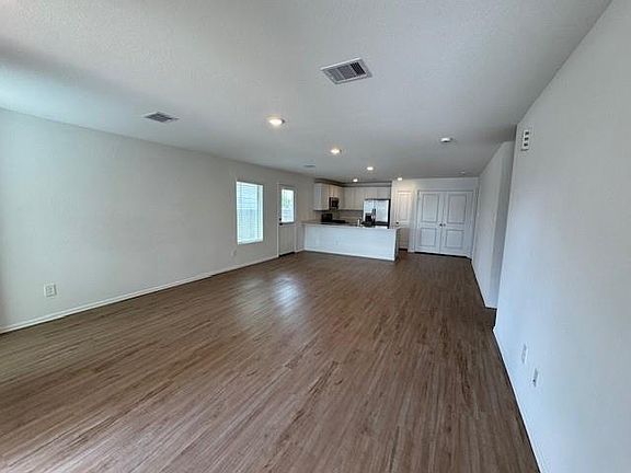 5th image of 3111 Stotesbery Dr