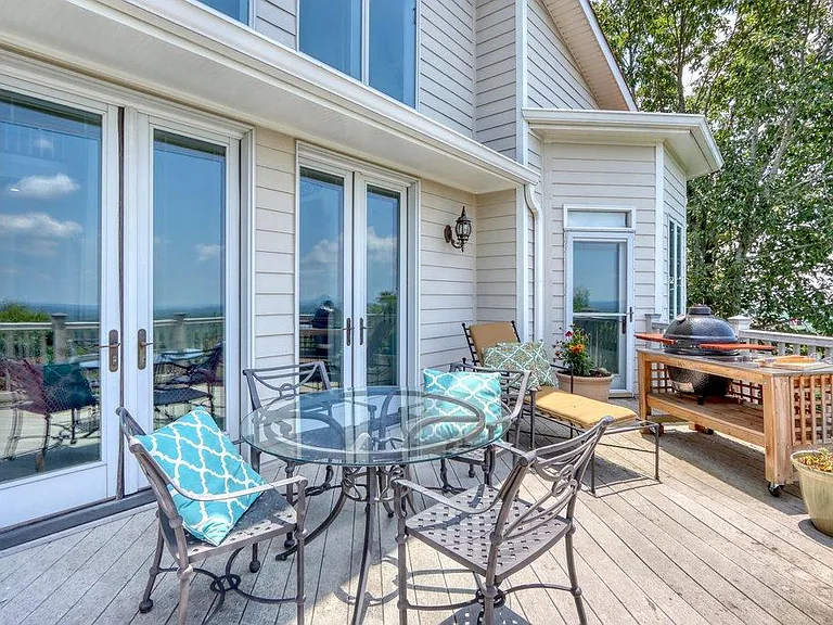 You'll love entertaining on this deck