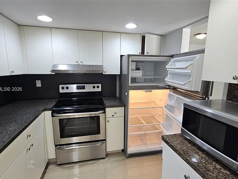5800 SW 127th Ave #2103 — Photo 23