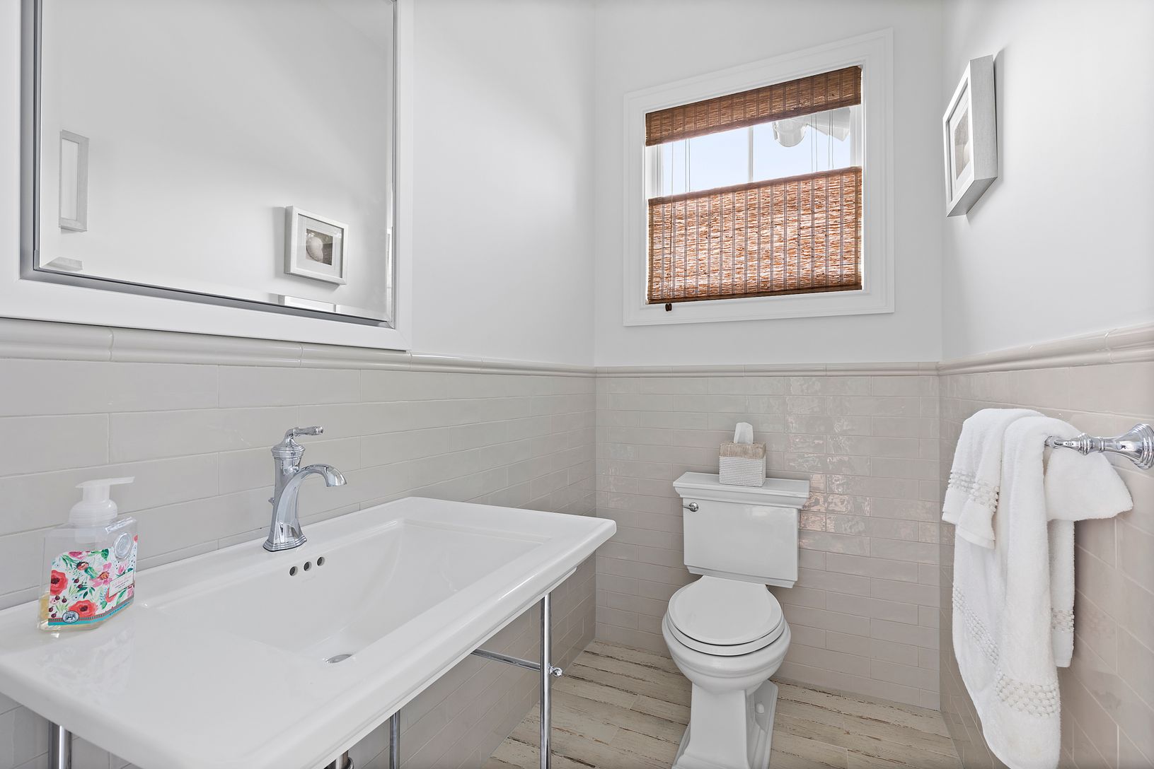  Powder Room