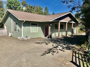 88118 Leeward Dr, Florence, OR 97439