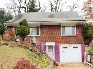 422 Pennwood Dr, Pittsburgh, PA