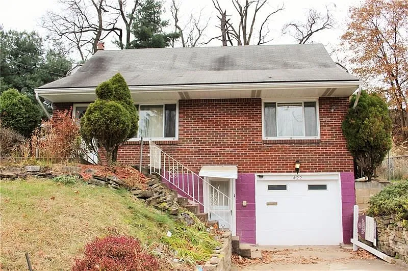 422 Pennwood Dr photo 1