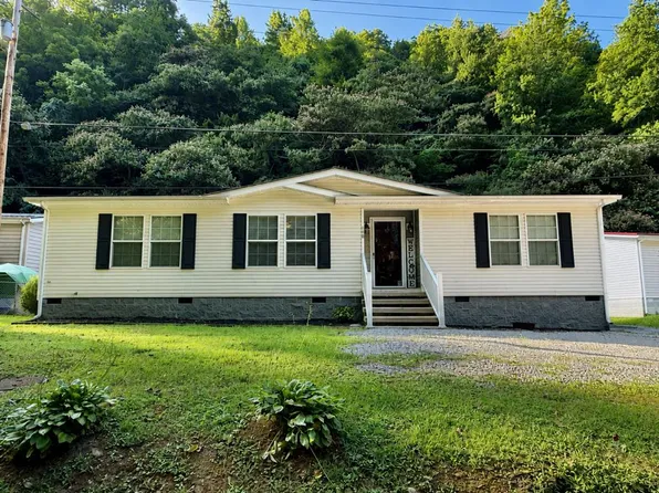108 Coon Br, Pikeville, KY 41501