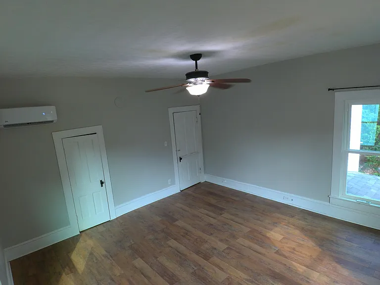510 N Cherry St — Photo 19