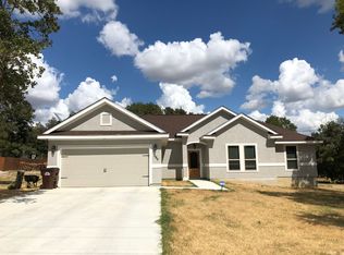 285 Eaglerock, Poteet, TX 78065