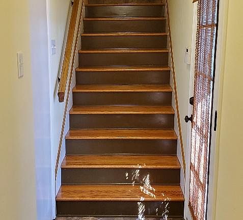 2nd image of 501 Kenilworth St
