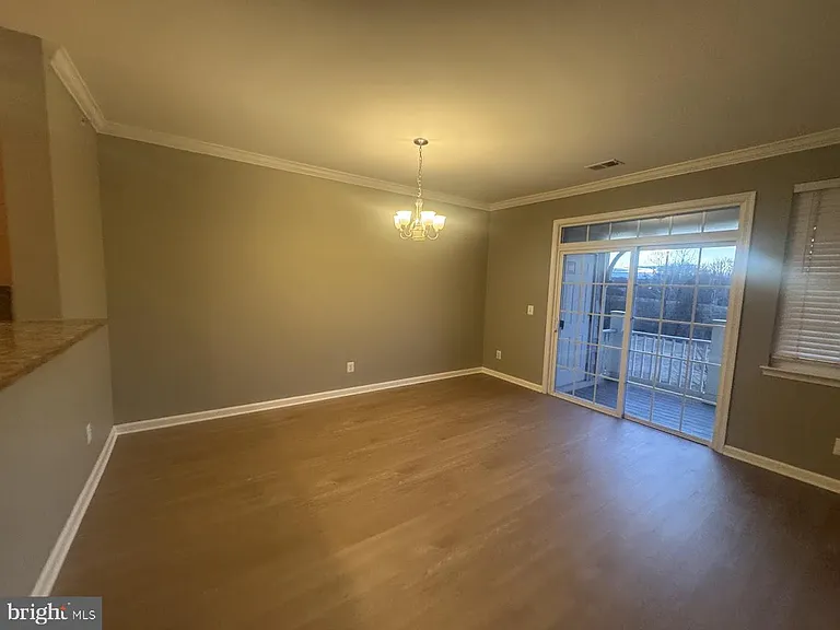 13884 Greendale Dr — Photo 6
