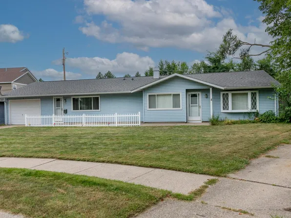 929 Simon Ct, South Bend, IN 46615