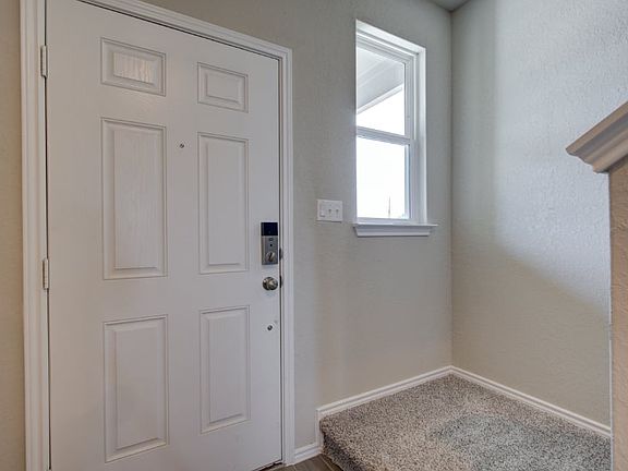4th image of 155 Honey Oak Ln