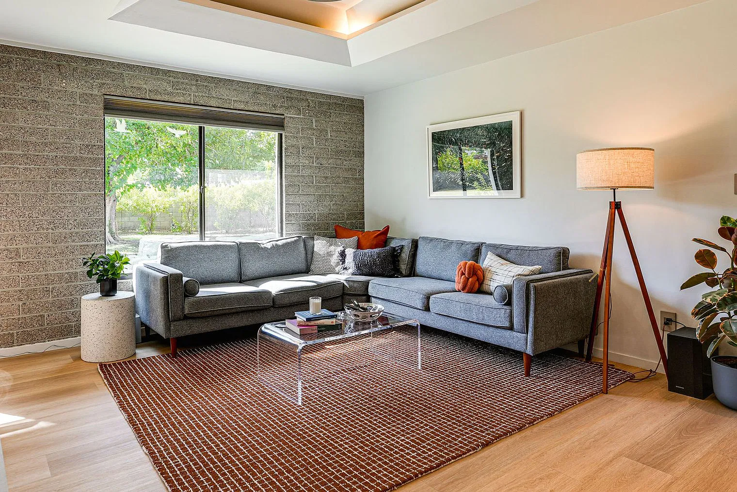 3 bed, 1.0 bath, 1496 sqft, $4,937 — Photo 1