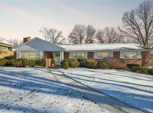 2641 Fairgreen Dr, Pittsburgh, PA 15241