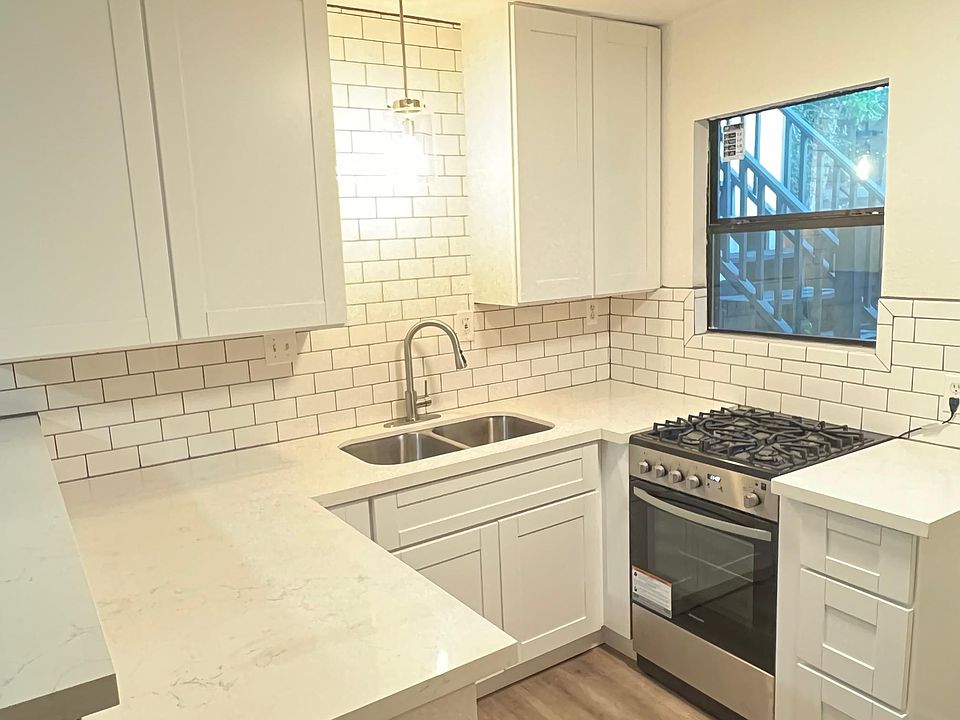 1st image of 1805 Missouri St #1