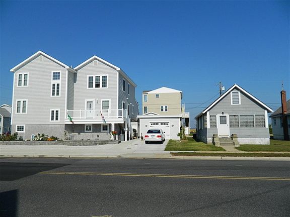 5th image of 1309 Delaware Ave