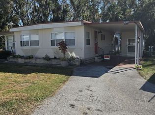 13136 Grape Ave, Grand Island, FL 32735