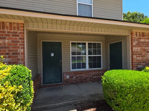 208 E F St APT 1, Russellville, AR 72801