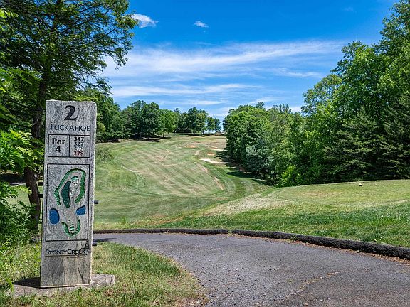 4th image of 255 Cedar Glen Close