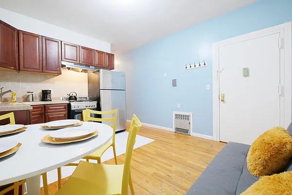 Rented by Cargon Realty | media 1