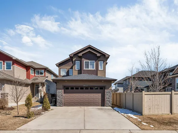 1943 Adamson Ter SW, Edmonton, AB T6W 2N7