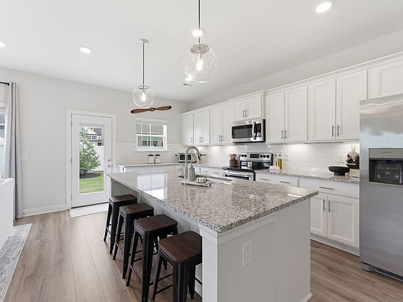 3rd image of 3718 Patten Paige Ln