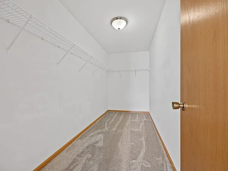 262 Springbrook Trl S — Photo 11