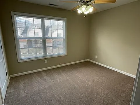 123 Eastgate Cir #B — Photo 13