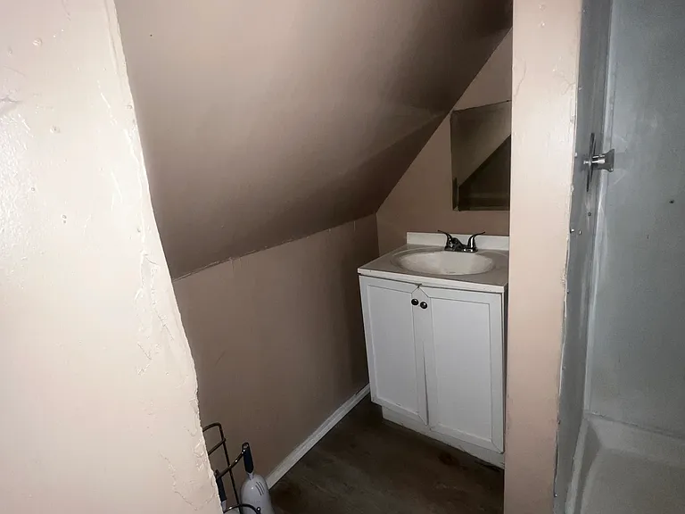 BA Sink
