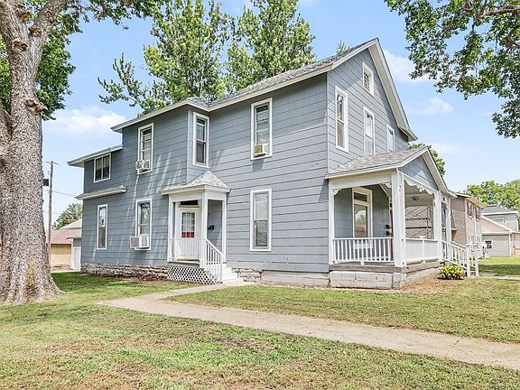 3rd image of 601 E Robinson St