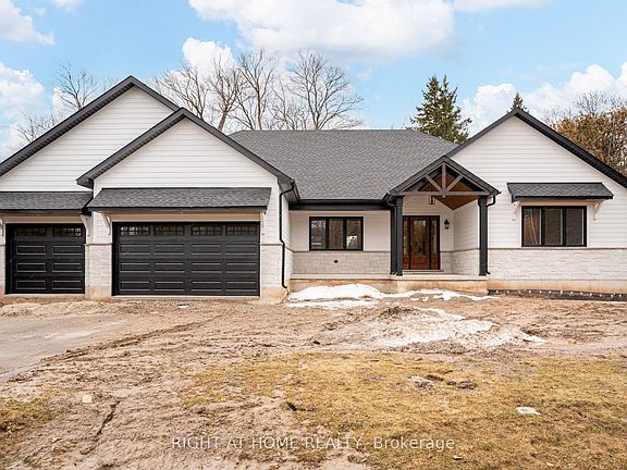 2nd image of 9 Maple Grove Rd
