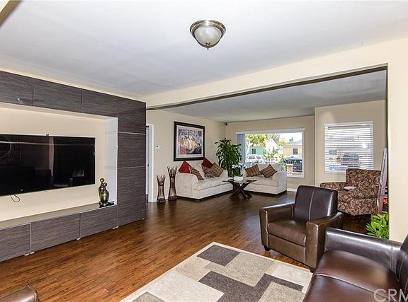 2nd image of 2819 Martha Ave