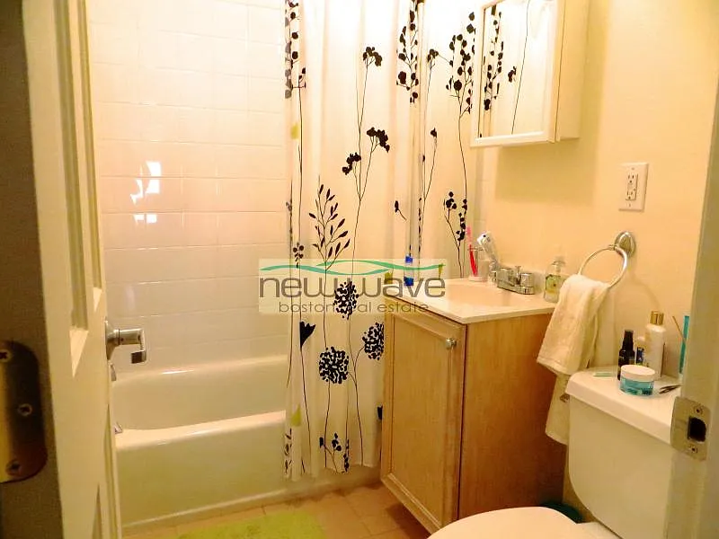 1 bed, 500 sqft, $2,800 — Photo 3