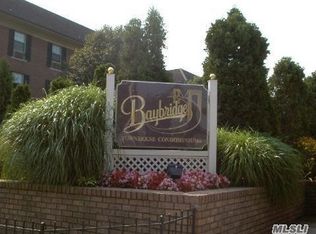 20709 Estates Dr #1, Bayside, NY 11360