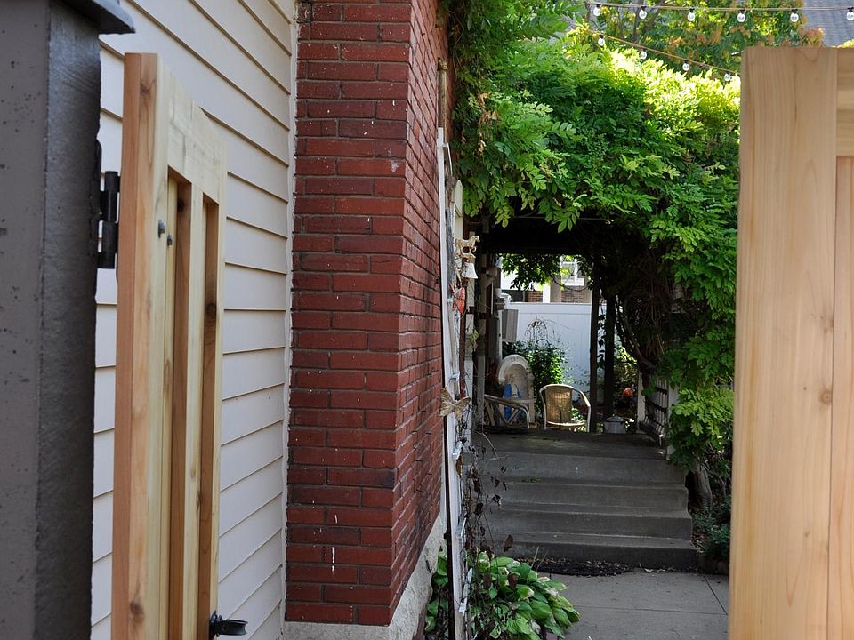 Entrance into courtyard